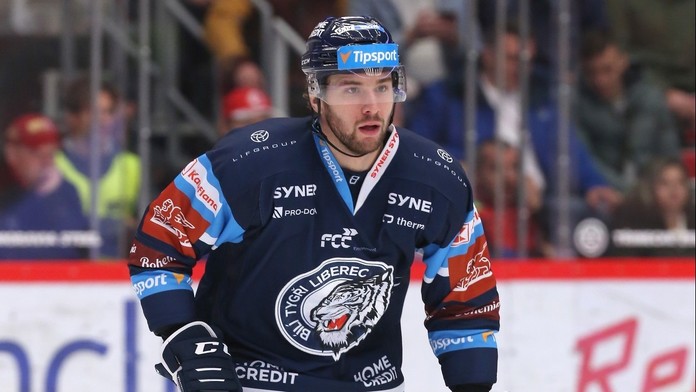 Z extraligy až přímo do NHL. Opora Liberce podepsala smlouvu s Floridou