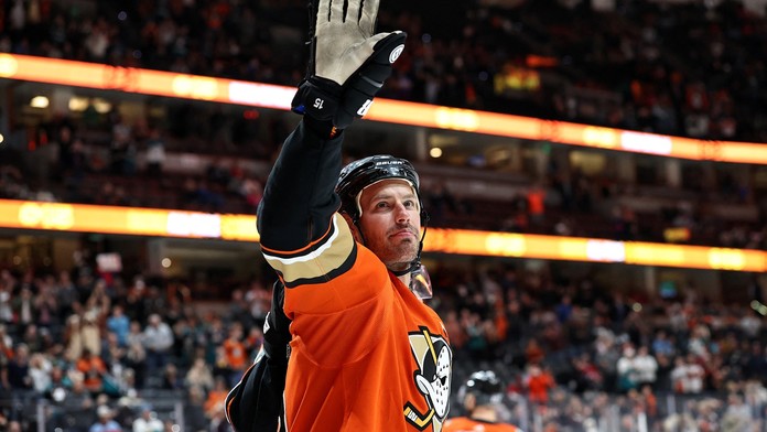 Nejproduktivnější hráč v historii Anaheimu Ducks končí kariéru