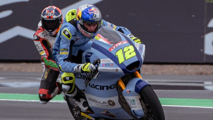 Salač nenavázal na skvělý trénink. V kvalifikaci skončil až šestnáctý