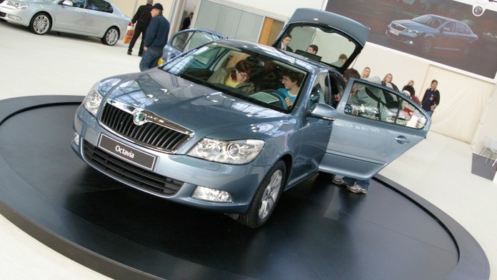 Škoda dramaticky zlevnila Octavie a Superby. Ušetříte i sto tisíc