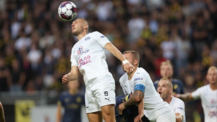 Premiéra na stará kolena, smál se Kalabiška. Teď si přeje West Ham