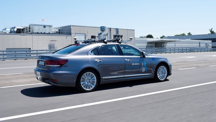 Autonomní auta v ulicích. Toyota je vypouští do evropských měst