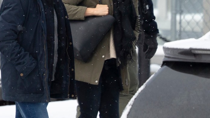 Vévodkyně Meghan v Kanadě pookřála, znovu se usmívá