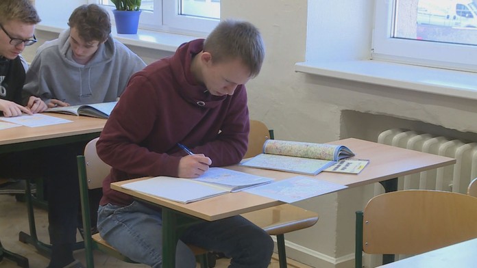 Tyto otázky zaskočily žáky u přijímaček. Zvládli byste je? ANKETA