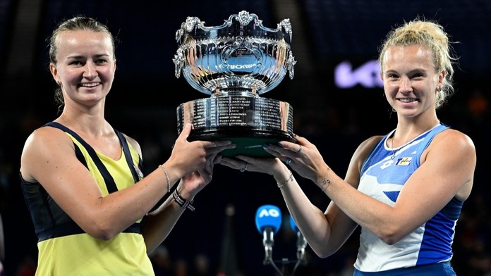 Krejčíková se Siniakovou potvrdily dominanci! Češky slaví sedmý grandslam