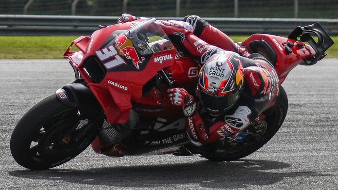 MotoGP má za sebou první oficiální testy. Zářil nováček Acosta