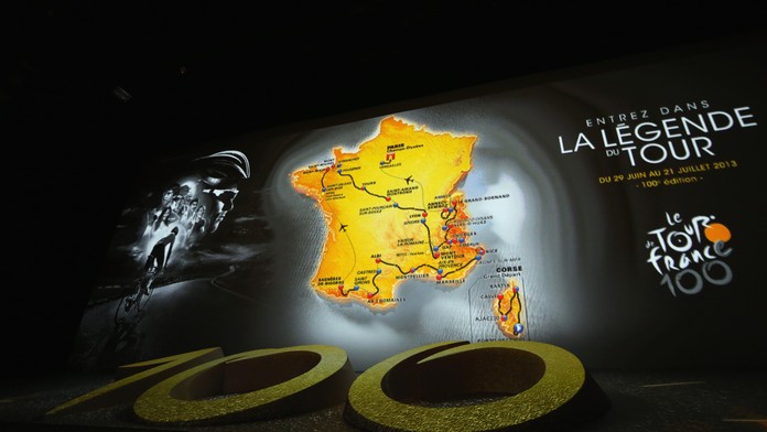 Paříž si posvítí na cyklisty! Tour de France skončí za umělého osvětlení