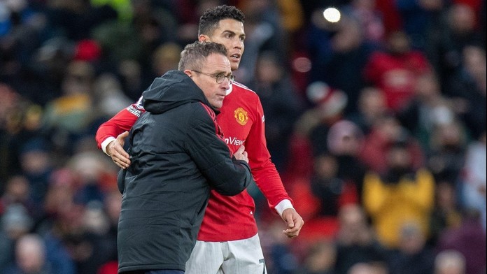 Kouč United by zrušil Ligový pohár. Chce i návrat pěti střídání do Premier League
