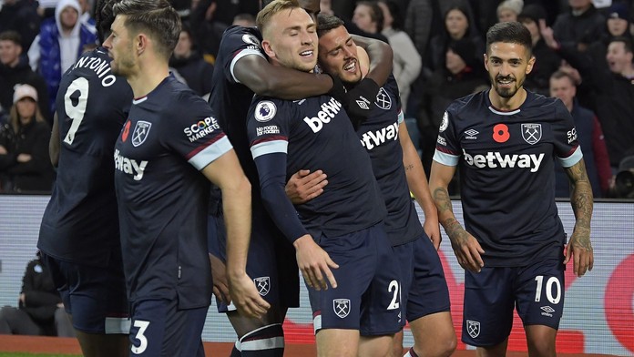 Součkův West Ham stoupá tabulkou, poradil si s Aston Villou