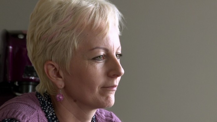 Aneta to nemá v hlavě v pořádku, tvrdí Nadia. Jsi falešná, vzkázala