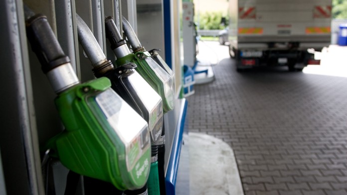Nevýhodné pronájmy pump u dálnic: Stát přichází o stovky milionů korun