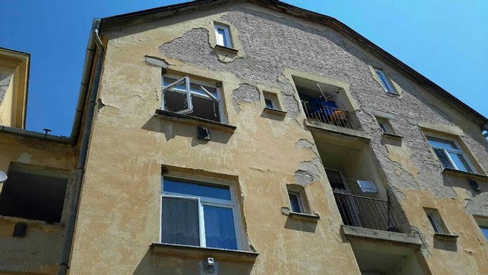 Bytem v Břeclavi otřásl výbuch! Dva těžce popálení muži bojují o život