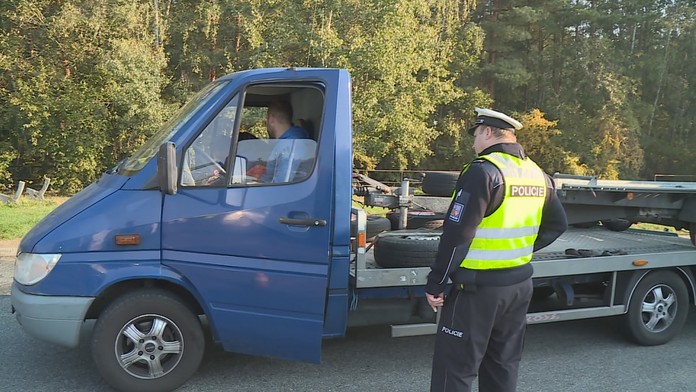Kvůli falešně pozitivnímu testu přišel o řidičák, soud zamítl náhradu škody