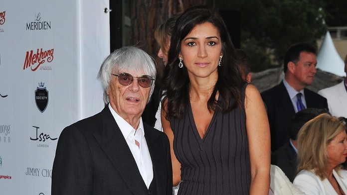 Šéf F1 Ecclestone se oženil. Vzal si o 46 let mladší brazilskou krásku