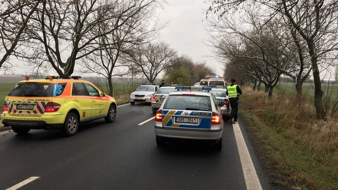Tragická dopravní nehoda na Žďársku. Dvacetiletá řidička nepřežila