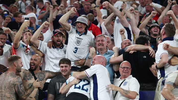 Fanoušci fotbalistů Anglie při semifinále ME