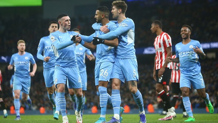 Manchester City si pojistil vedení v lize, Tottenham nezvládl bláznivý zápas
