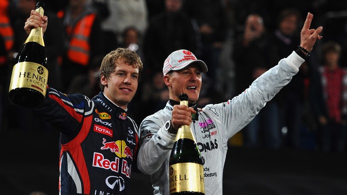 Schumacher s Vettelem pošesté ovládli Závod šampionů, Schumi už plánuje sedmý triumf