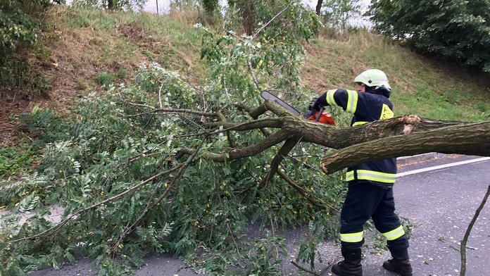 Na Česko se ženou další bouřky! Hrozí krupobití a přívalový déšť
