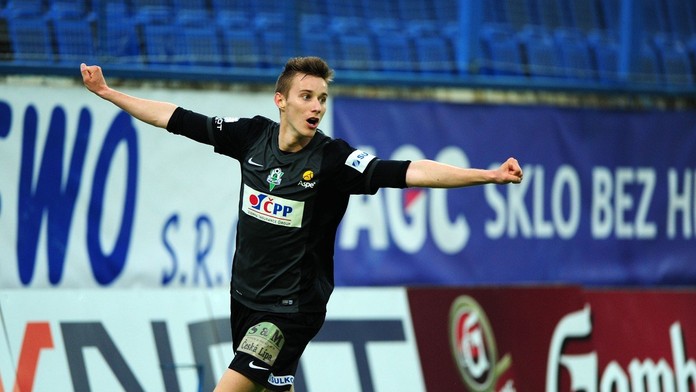 Čechům a Slovákům se otevírá MLS, z dalšího přestupu těží Pelta