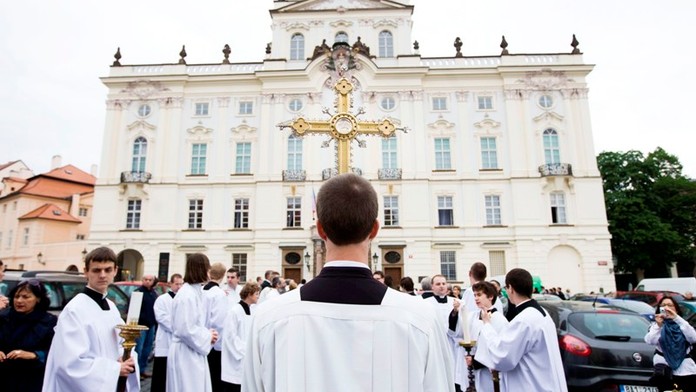 Soupis majetku pro církevní restituce existuje, vláda ho ale úzkostlivě tají