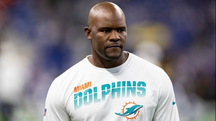 NFL je řízená jako plantáž, stěžuje si trenér v žalobě. Prý byl nucen prohrávat