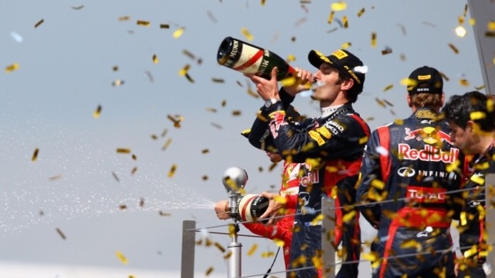 Webber si v závěru vyšlápl na Alonsa a ovládl VC Velké Británie