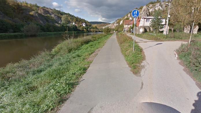 Cyklista se utopil v Berounce, kolo mu hned někdo ukradl