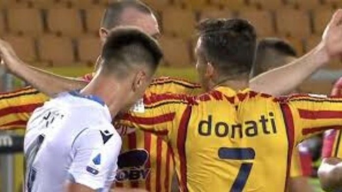 Drahé sousto! Obránce Lazia za jedno kousnutí zaplatí přes čtvrt milionu