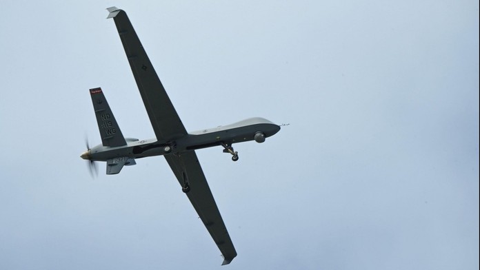 Ruský letoun nad Černým mořem vrazil do amerického dronu, uvedly USA