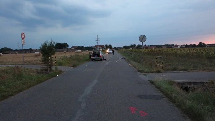 Po nehodě na Pardubicku zemřel 87letý cyklista. Policie hledá svědky