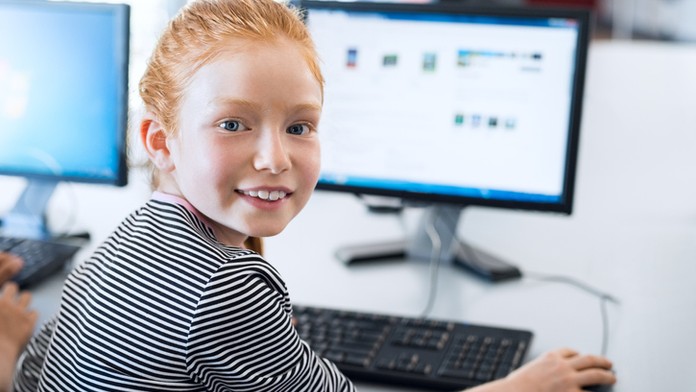 Doba vyžaduje digitální gramotnost i u dětí. Budou se ji učit ve škole víc