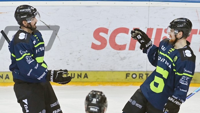 Hokejová Sparta ve speciálních dresech vyhrála už posedmé v řadě