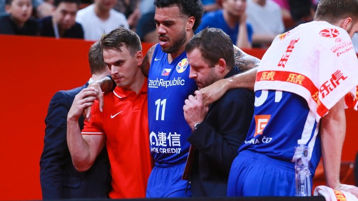 Zraněná opora basketbalového nároďáku proti Austrálii nenastoupí!