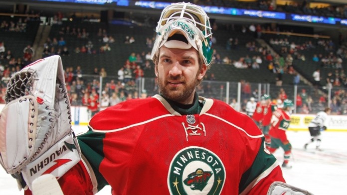 Když neskončíš, zemřeš! Gólman NHL popsal svůj životní příběh