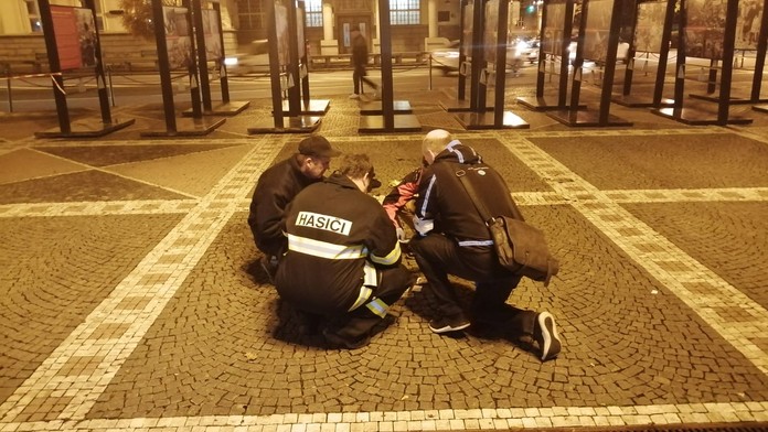 Popálený sebevrah z Pardubic zemřel, o jeho život bojovali dva měsíce