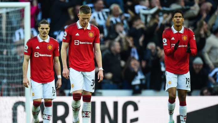 Manchester United už nedal v lize tři zápasy gól. Propadl se na čtvrté místo