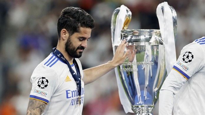 Velké jméno do Bundesligy? Bývalou hvězdu Realu Madrid chce přední klub