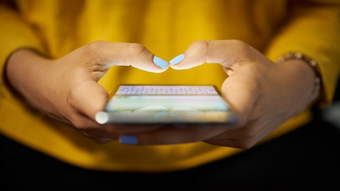 SAZKAmobil zrychluje a výrazně zlevňuje mobilní data