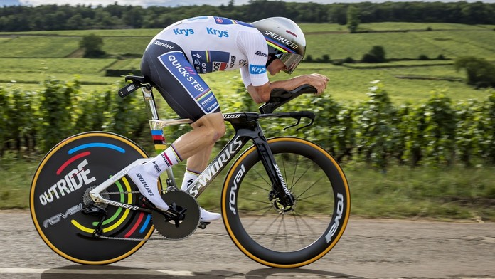 Časovku na Tour ovládl Evenepoel. Stáhl i náskok vedoucího Pogačara