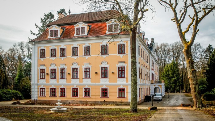 Zámek v Chlumu u Třeboně