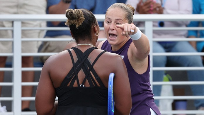 Emotivní hádka na US Open. Parťačka Siniakové slyšela pikantní kritiku
