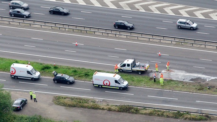 Při nehodě v Anglii zemřelo 8 lidí! Řidič byl opilý a bez řidičáku