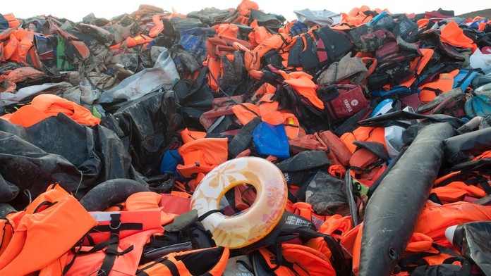 Zkáza po uprchlících: Lesbos ohrožuje ekologická katastrofa
