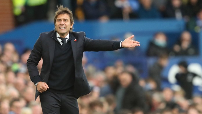 Conte po ostudné prohře Tottenhamu reaguje: Nejsem kouzelník