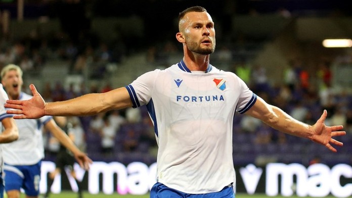 Střelec Baníku: Úplně v klidu to nebylo, spadl nám velký kámen ze srdce