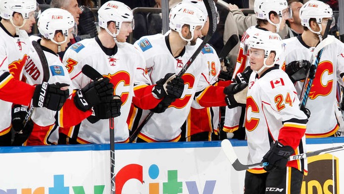 Krásný gól, pak smutek: Hudler skóroval, Calgary ale opět padlo