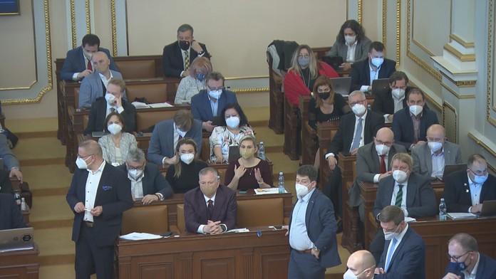 Poslanci schválili nový stavební zákon. Je to paskvil, zlobí se opozice