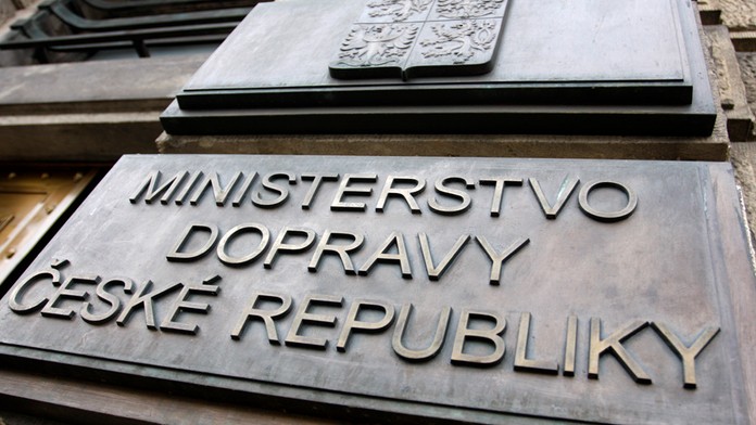 Na budovu ministerstva dopravy někdo střílel, případ řeší policie