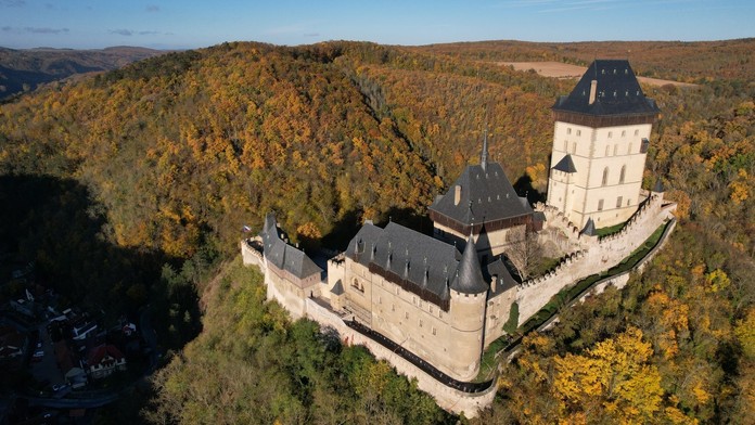 Češi mohou mít další památky UNESCO. Ve hře je Karlštejn i Kačina